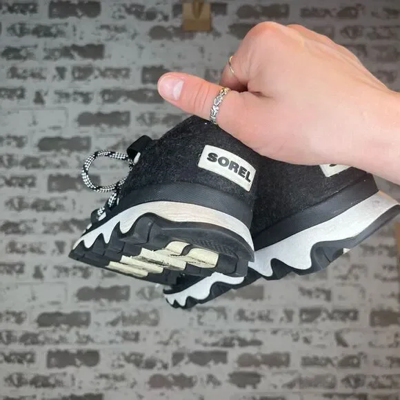 Sorel | women black sneaker lace up - Picture 4 of 7